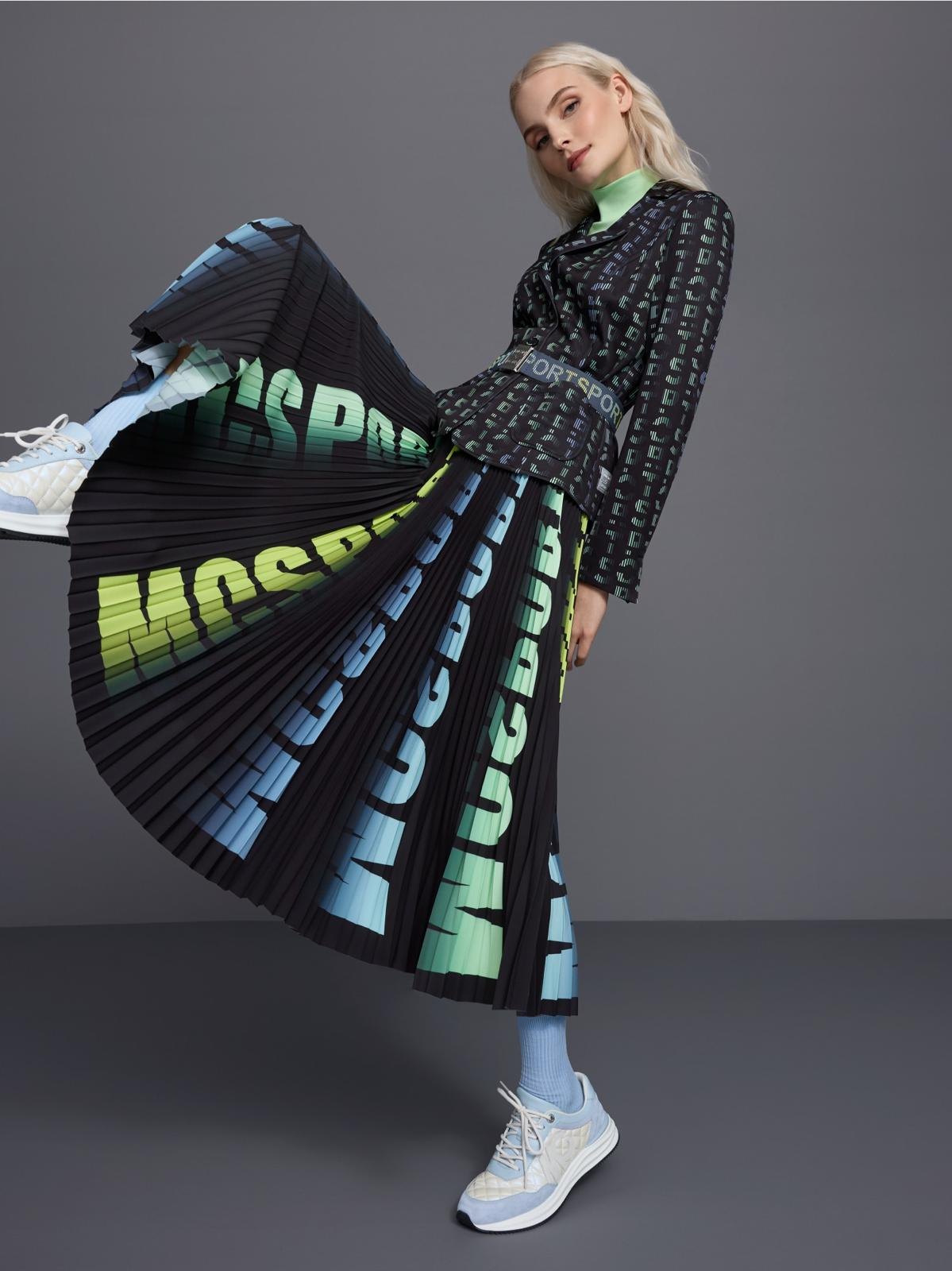Sportlich-eleganter Plissee-Look – aktueller Trend